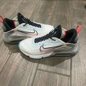 Men’s nike air max 2090 size 9.5